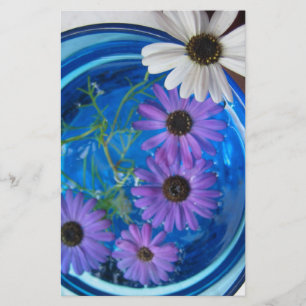 Blumen im blauen Pool Briefpapier
