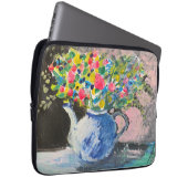 Blumen in einer Teekanne, Boho-Stil Laptopschutzhülle (Vorne Rechts)