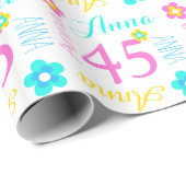 Blumen-individueller Name Geschenkpapier (Rolleneckpunkt)