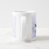 Blumen | LILA BLUME Jumbo-Tasse (Rückseite)