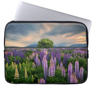 Blumen Lupinefeld in Neuseeland Laptopschutzhülle