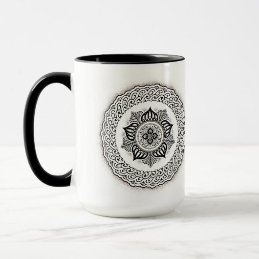 Blumen-Mandala-Tasse Tasse (Links)
