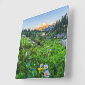 Blumen | Nationalpark Rainier Quadratische Wanduhr (Winkel)