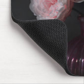 Blumen | Pellrosafarbene Erdnüsse in Vase Mousepad (Ecke)