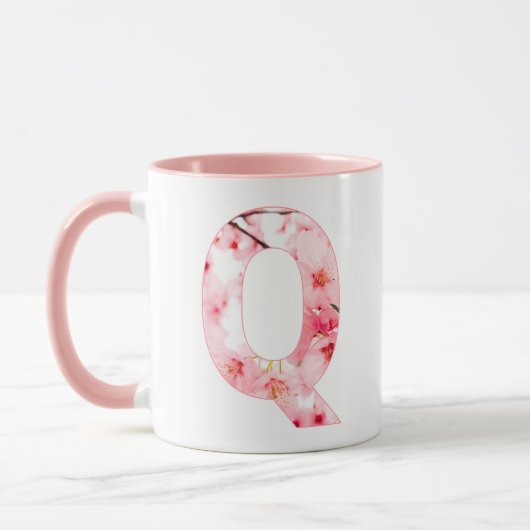 Blumen-Q-Initial-Tasse | Personalisierter Name & E Tasse (Links)