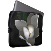 Blumen | Single White Magnolia Blossom Laptopschutzhülle (Vorne Rechts)