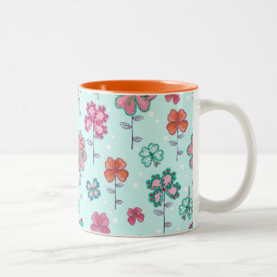Blumen  Tasse des glücklichen Klee-