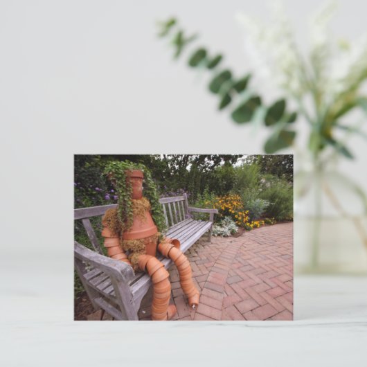 Blumen-Topf-Mädchen Postkarte (Stehend Vorderseite)