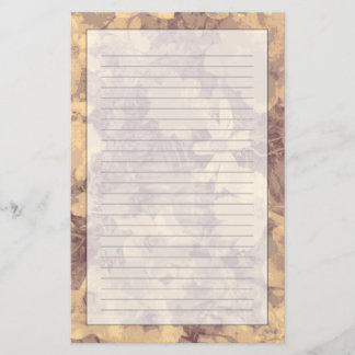 Blumen- und Blatttarnungsmuster auf Beige Briefpapier