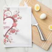 Blumen und Herz-Liebe wächst hier und Familienname Handtuch (Viertel Falte)