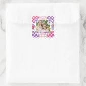 Blumen- und Karo-Fotorahmen Muttertag Quadratischer Aufkleber (Tasche)