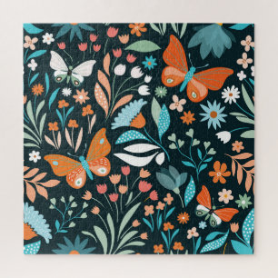 Blumen und Schmetterlinge, dekoratives nahtloses M Puzzle