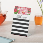 Blumen und Streifen Begrüßungszeichen Sockelschild (In SItu)