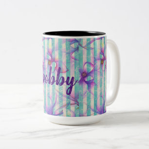 Blumen und Streifen mit personalisiertem Namen Zweifarbige Tasse