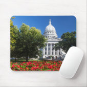 Blumen vor dem State Capitol Gebäude Mousepad (Mit Mouse)