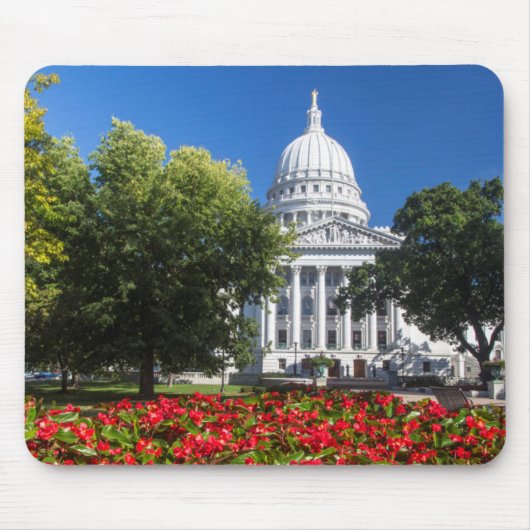 Blumen vor dem State Capitol Gebäude Mousepad (Vorne)