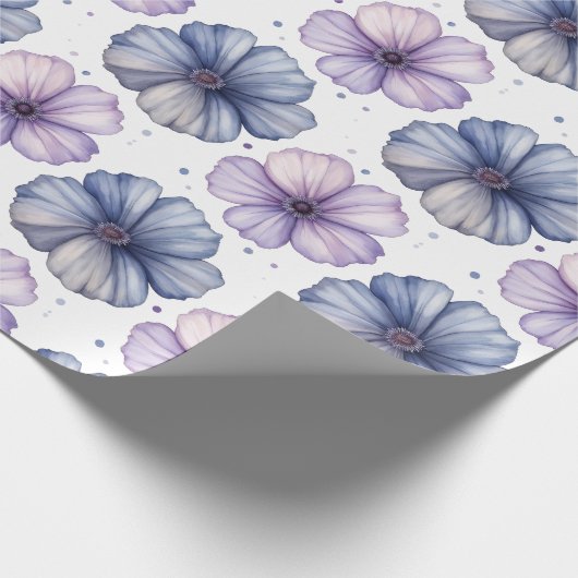 Blumen-Wasserfarbmuster Lavendel und Blau Geschenkpapier (Ecke)