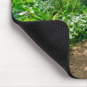 Blumen | Weiße Wildblumen im Wald Mousepad (Ecke)