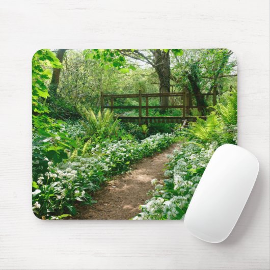 Blumen | Weiße Wildblumen im Wald Mousepad (Mit Mouse)