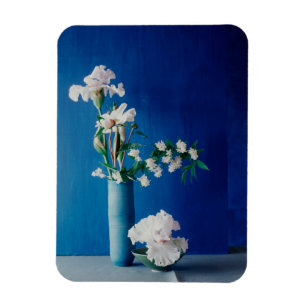 Blumen White Iris in Vase Magnet