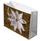 "Blumen zur Schau" (Groß) Geschenktasche Große Geschenktüte (Rückseite Schrägansicht)