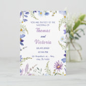 Blumenblau, lila, Grün Moderne Hochzeit Einladung (Stehend Vorderseite)