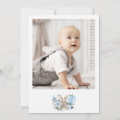 Blumenblauer Foto Bunny macht einen Geburtstag Einladung (Rückseite)