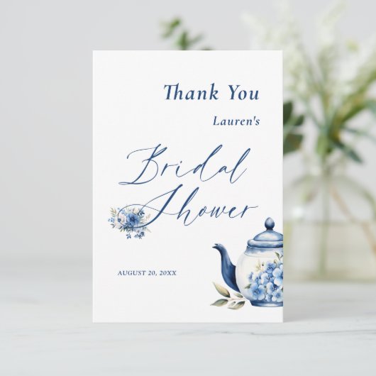 Blumenblauer Tee Party Brautparty Empfang Dankeskarte (Stehend Vorderseite)