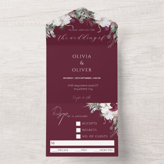 Blumenburgund-Rose rustikale Hochzeit All In One Einladung (Innen Boden)