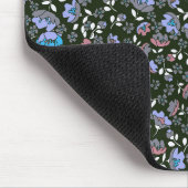 Blumendesign auf schwarz mousepad (Ecke)