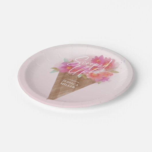 Blumeneiscreme-Kon-Brautparty aufgefüllt Pappteller (Schrägansicht)