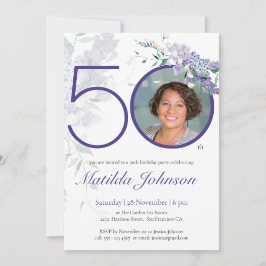 Blumenelegant Lila Foto 50. Geburtstag Einladung (Vorderseite)