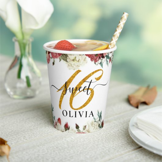 Blumenelegante Sweet 16 Paper Cups Pappbecher (In Situ)