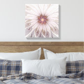 Blumenfantasie, Abstrakte moderne Pastell-Blume Leinwanddruck (Insitu (Schlafzimmer))