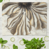 Blumenfresco auf Tan Hintergrund Handtuch (Gefaltet)