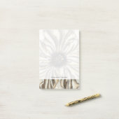 Blumenfresco auf Tan Hintergrund Post-it Klebezettel (Auf Schreibtisch)