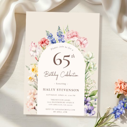 Blumengarten Arch Whimsical Beige 65. Geburtstag Einladung