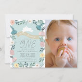 Blumengarten Blau Weißes Foto 1. Geburtstag Einladung (Vorderseite)