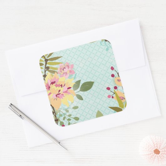 Blumengarten, blauer Hintergrund Quadratischer Aufkleber (Umschlag)