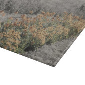 Blumengarten in Schwarz-Weiß-Natur Schneidebrett (Ecke)