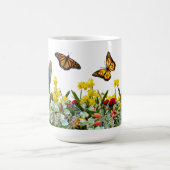 Blumengarten mit Tulips und Daisis Kaffeetasse (Mittel)