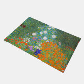 Blumengarten von Gustav Klimt Fußmatte (Schrägansicht)