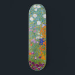 Blumengarten (von Gustav Klimt) Skateboard<br><div class="desc">Dieses Design zeigt ein Gemälde des österreichischen Künstlers Gustav Klimt (1862-1918). Es ist eine Darstellung eines wunderschönen Blumengartens im typisch impressionistischen Stil Klimts. Die Blume sehen fast so aus, als wären sie überfüllt, und es ist unmöglich, sich von ihrer Schönheit nicht zu überwältigen. Die ursprüngliche Arbeit wurde 1907 abgeschlossen und...</div>