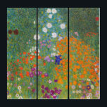 Blumengarten von Gustav Klimt Triptychon<br><div class="desc">Schönes farbenfrohes Gemälde eines Blumengartens von Gustav Klimt. Phantastische Farbvariationen und wunderschöne Blume passen einfach wunderschön zu vielen wunderbaren Produkten und Geschenkideen.</div>