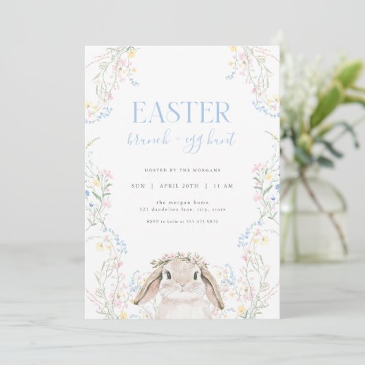 Blumengebäck Ostern Brunch & Eierjagd Einladung (Stehend Vorderseite)