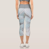 Blumengeflecht Moderne Abstrakte Blume Blau Grau Capri Leggings (Rückseite)