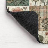 Blumengestepptes Blumenmuster mit grünem Rosa Mousepad (Ecke)