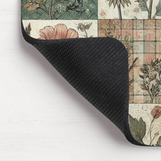 Blumengestepptes Blumenmuster mit grünem Rosa Mousepad (Ecke)
