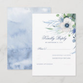 Blumengrün Dusty Blue Wedding RSVP Karte (Vorne/Hinten)