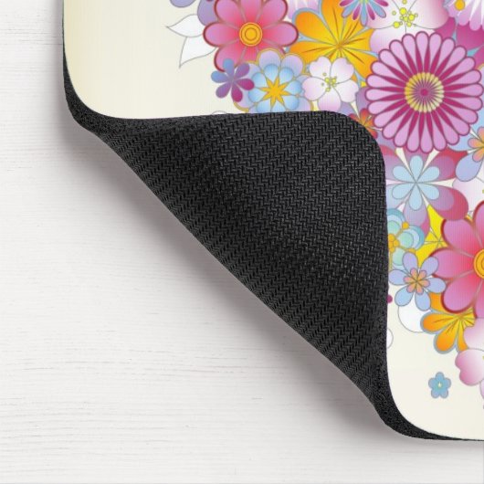 Blumenherz mit Schmetterlingen Mousepad (Ecke)